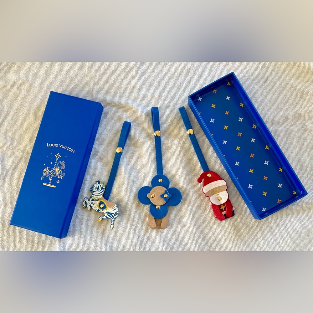 New In Gift Box Limited Edition Louis Vuitton Carnival VIP 3 Holiday Bag Charms